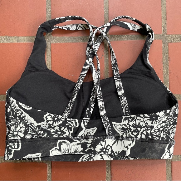 Lululemon black and white floral print energy bra, size 6 - Picture 3 of 5